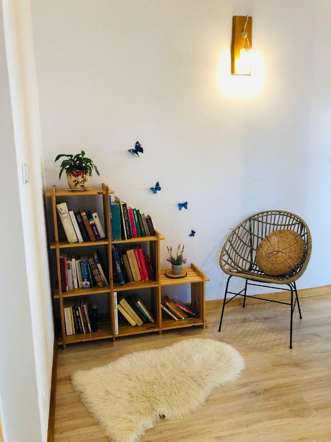 Nibylandia Motylkowa Villa Nowa Wies Grodziska Dış mekan fotoğraf